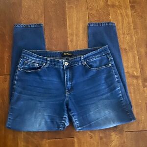 Women’s size 16w skinny jeans